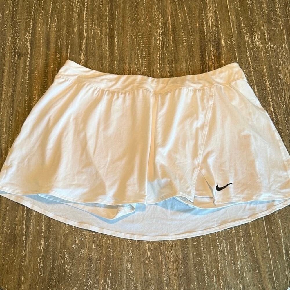 Nike Dri-Fit Slim Lined Skirt Skort Tennis Pickleball Golf Women’s White Size 2X